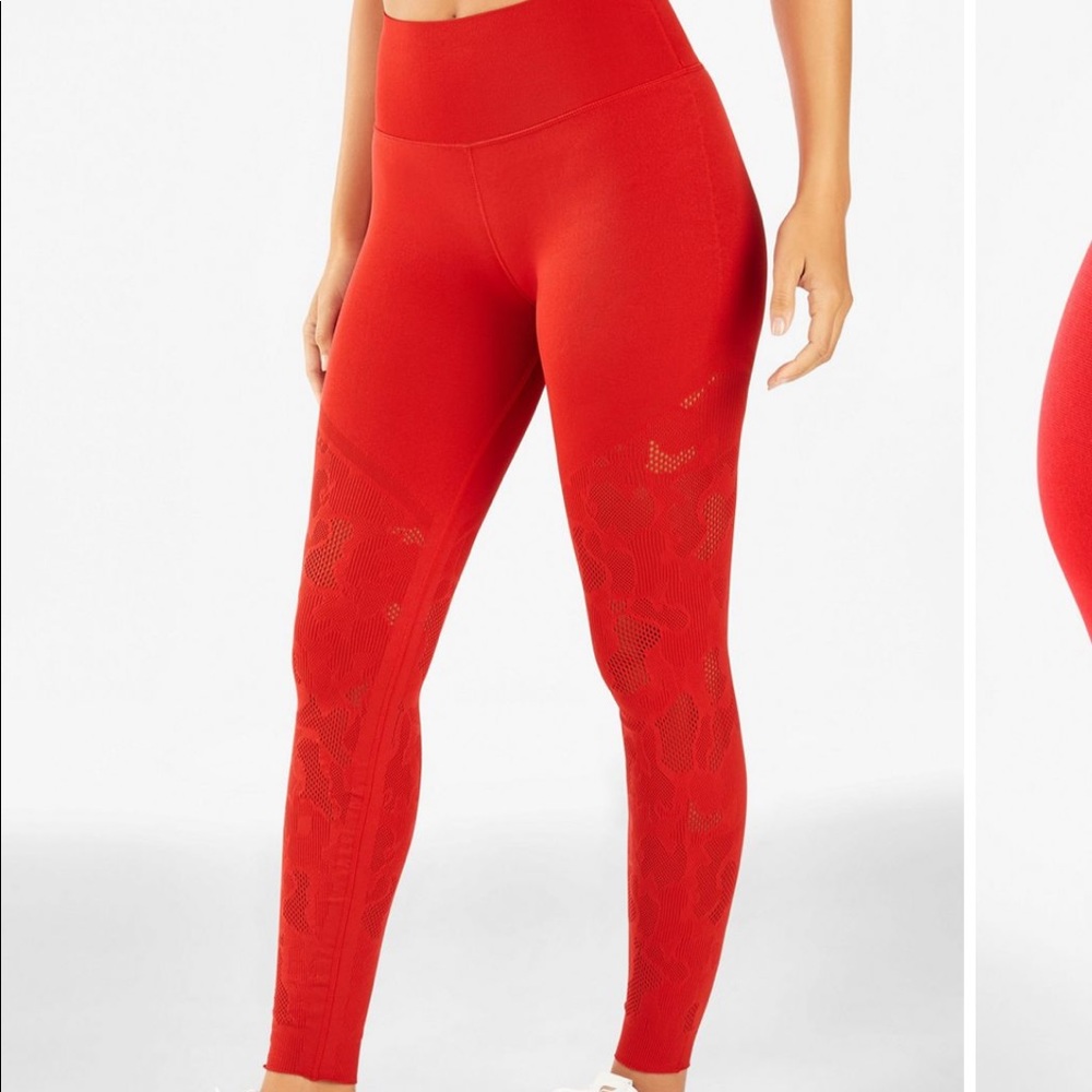 High waisted sculpt knit camo legging!
